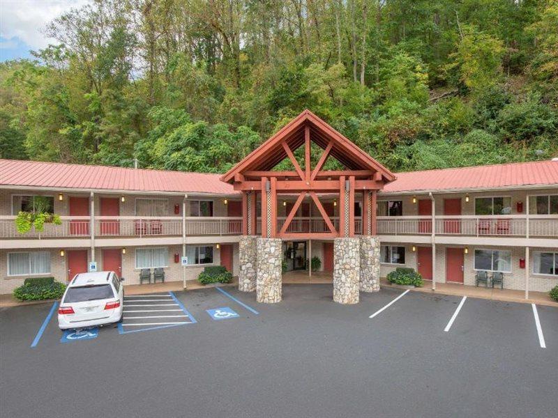 Econo Lodge Cherokee Near River Park Exterior photo